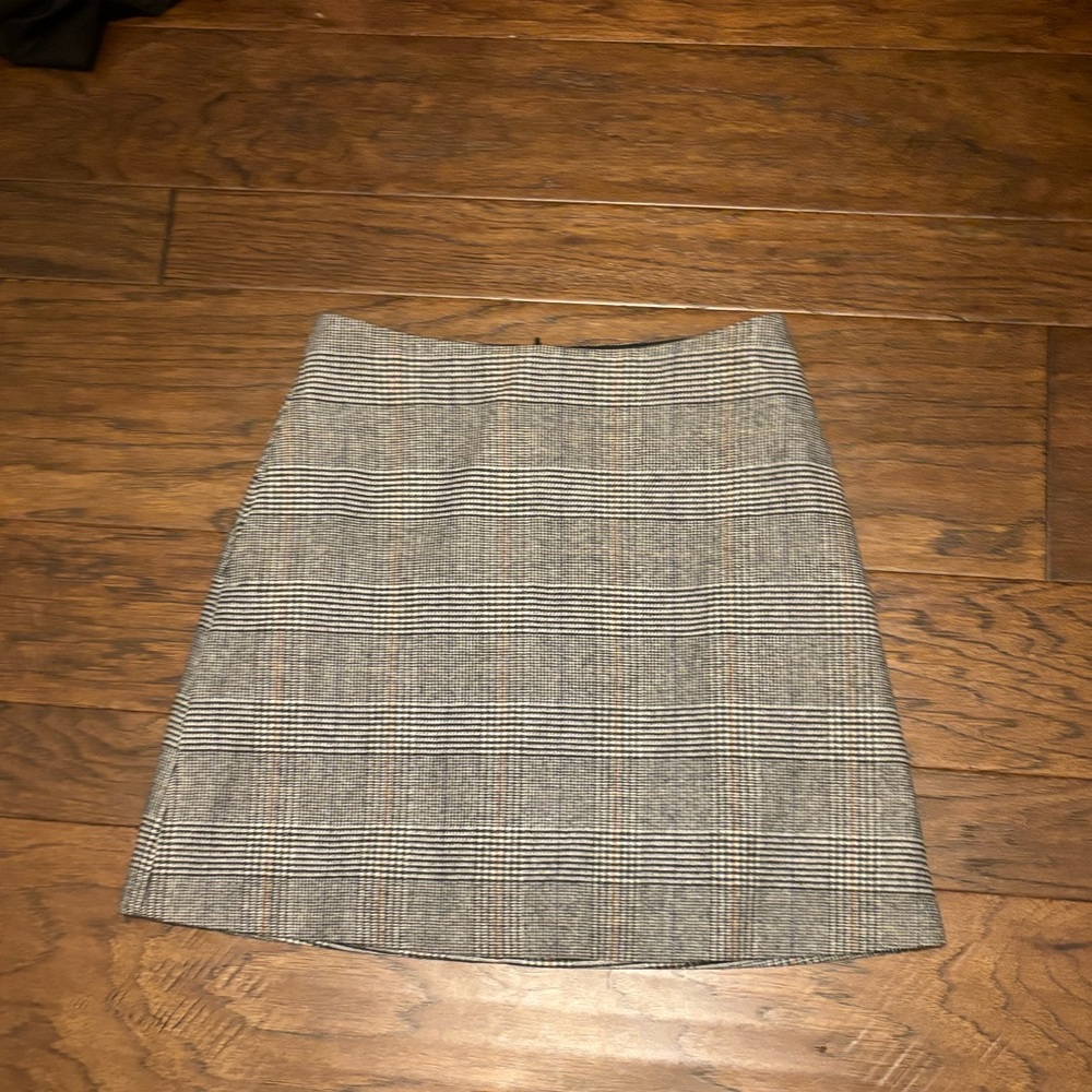 Aritzia Wool skirt size 2